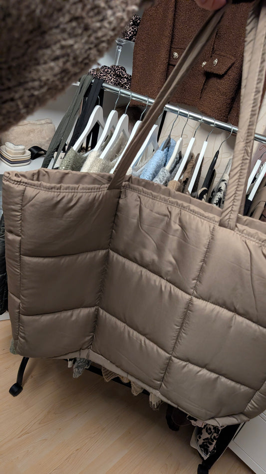 Quilted Shopper Bag – beige